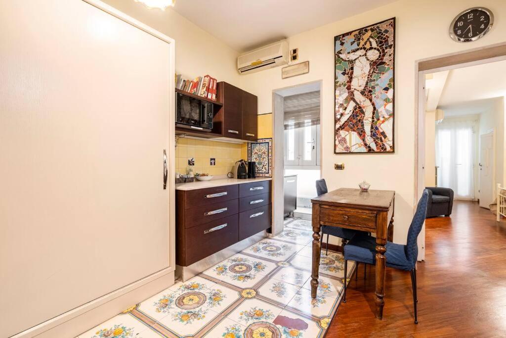 Araba Fenice Apartments - Bari Centro Luaran gambar