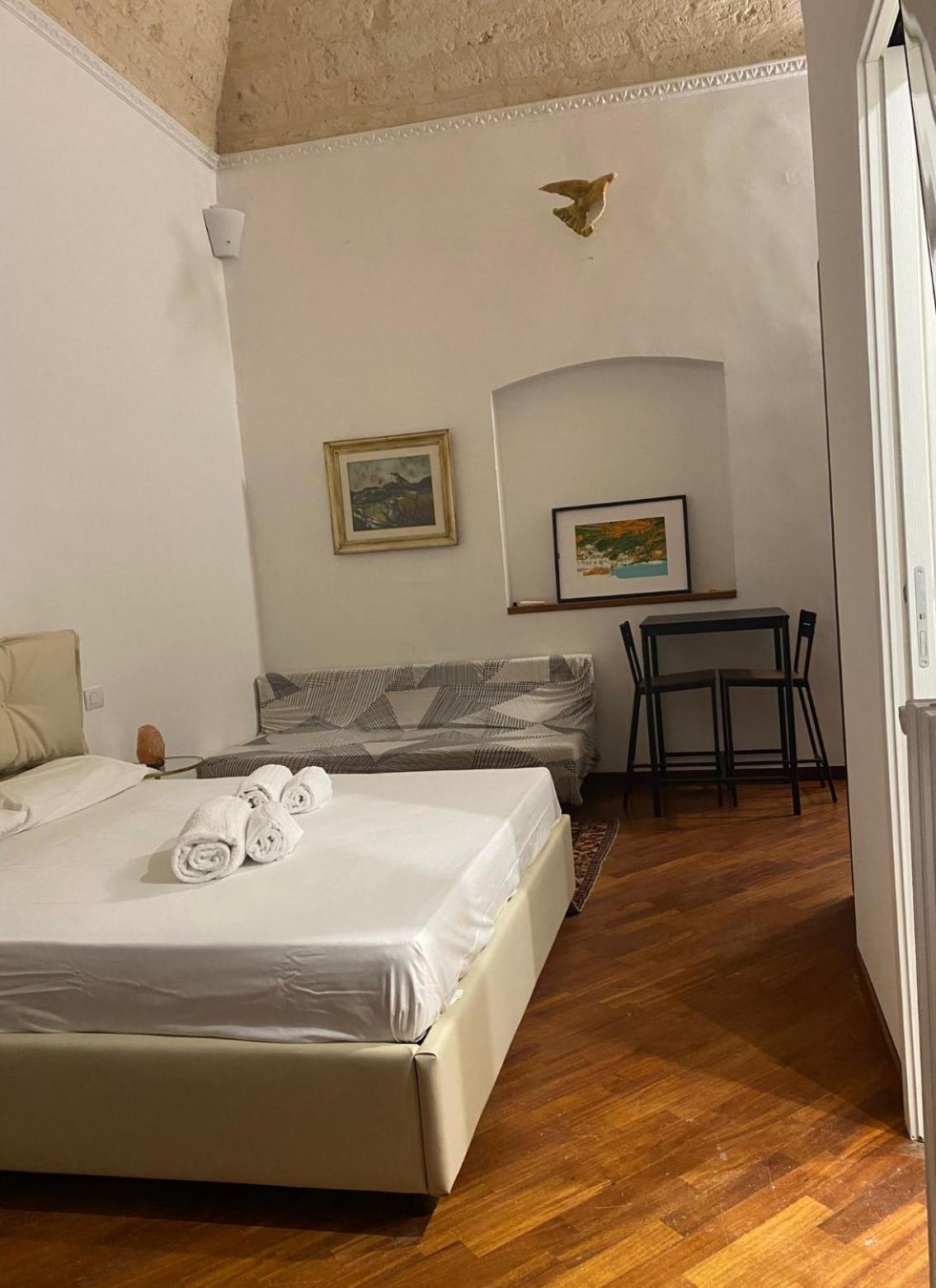 Araba Fenice Apartments - Bari Centro Luaran gambar