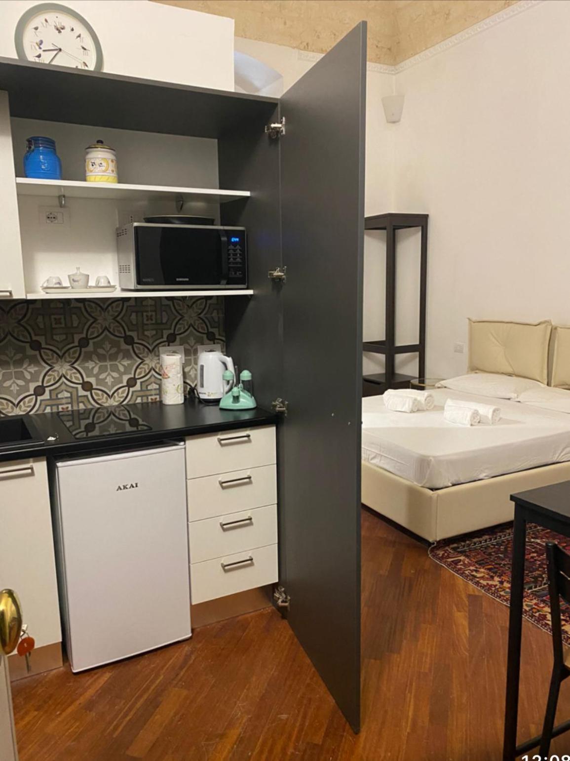 Araba Fenice Apartments - Bari Centro Luaran gambar